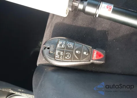 2016 Chrysler Town & Country Limited из США, поврежденный, VIN 2C4RC1JG8GR221572